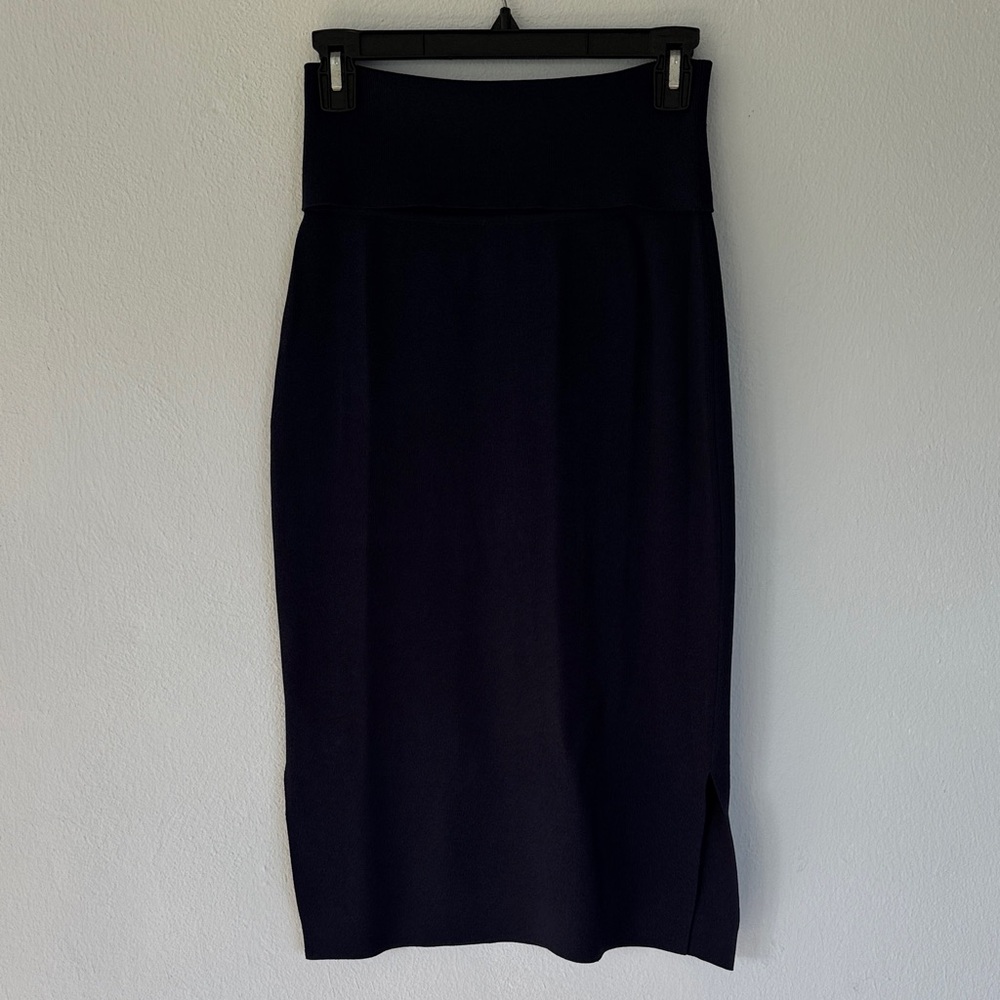 MM Lafleur Navy Pencil Skirt with Side Slit - Picture 2 of 11